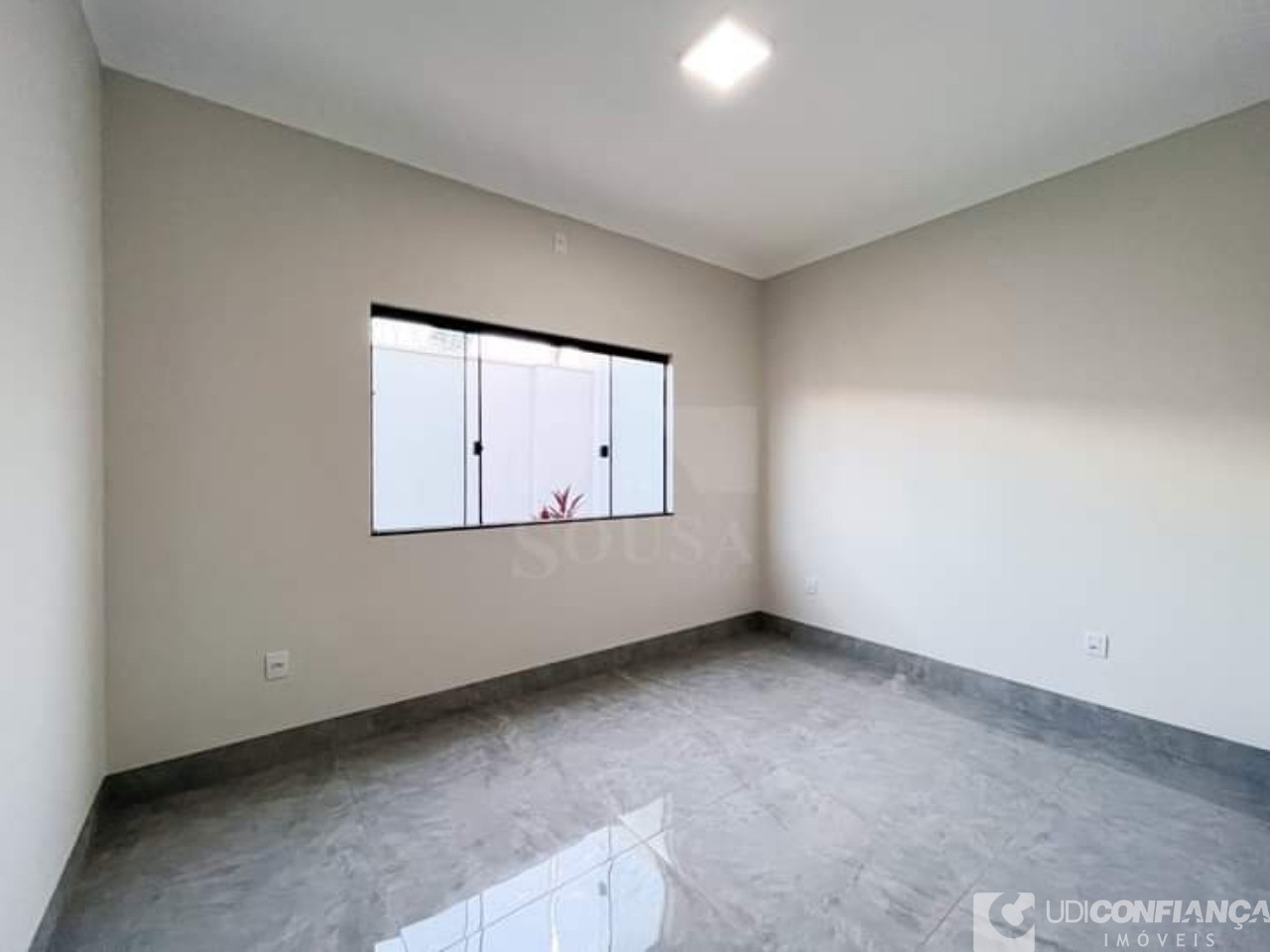 Casa à venda com 3 quartos, 110m² - Foto 8