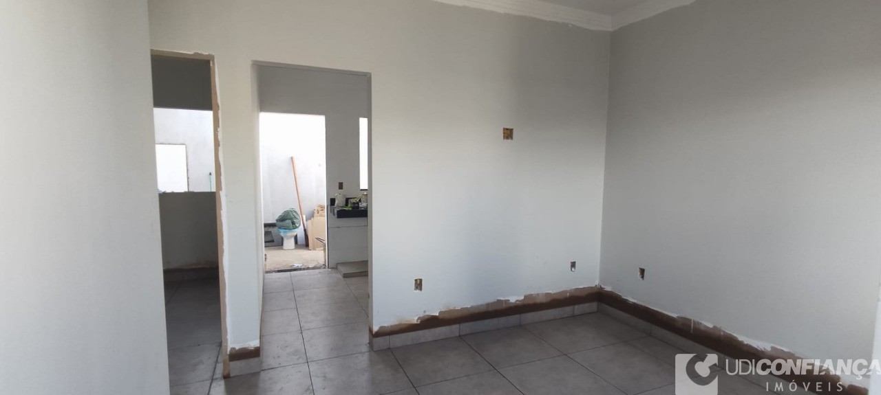 Casa à venda com 2 quartos, 46m² - Foto 3