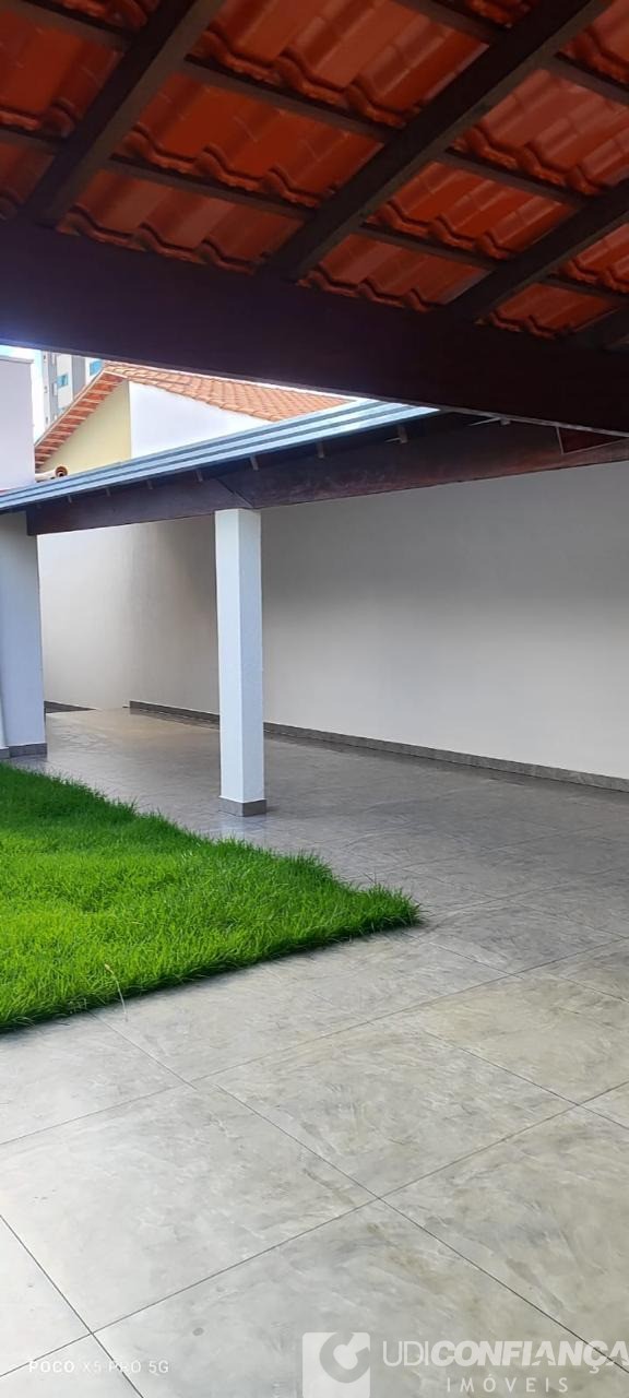 Casa à venda com 4 quartos, 230m² - Foto 9