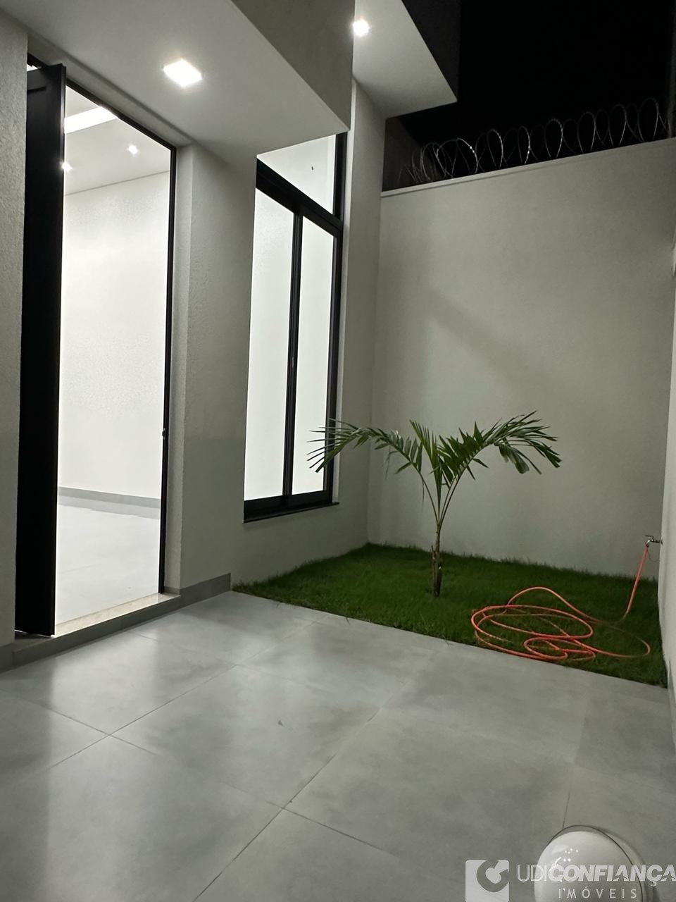 Casa à venda com 3 quartos, 150m² - Foto 7