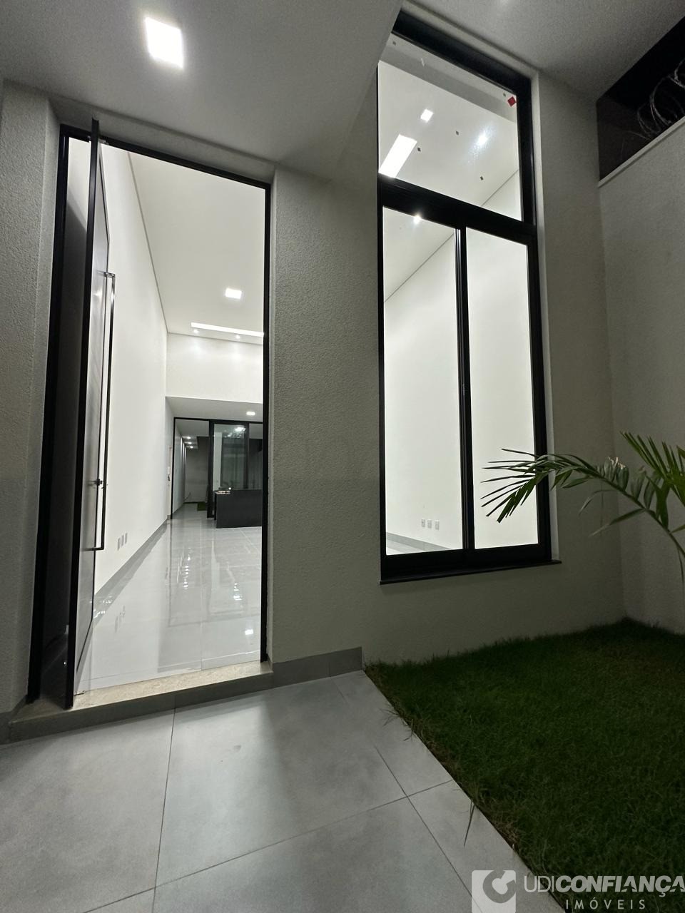 Casa à venda com 3 quartos, 150m² - Foto 3