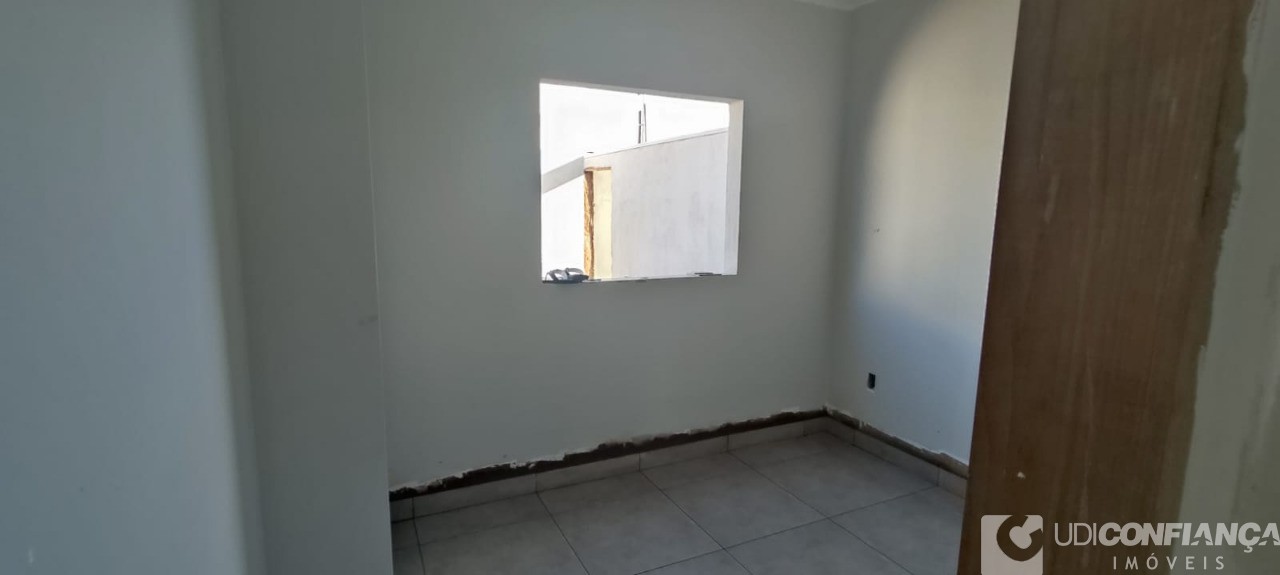 Casa à venda com 2 quartos, 46m² - Foto 9