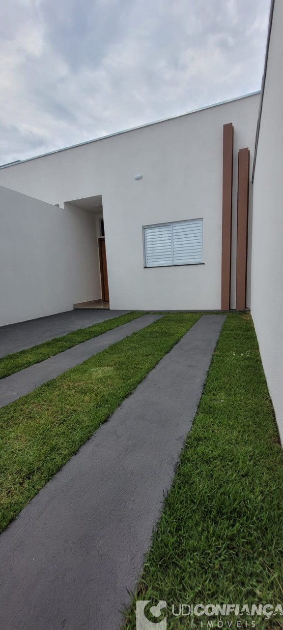 Casa à venda com 3 quartos, 85m² - Foto 2