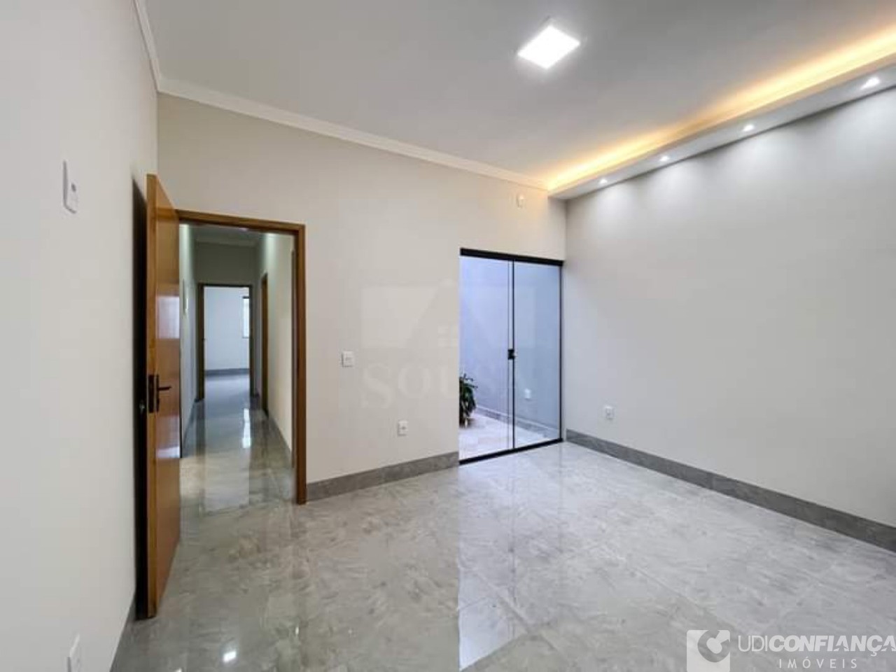 Casa à venda com 3 quartos, 110m² - Foto 5