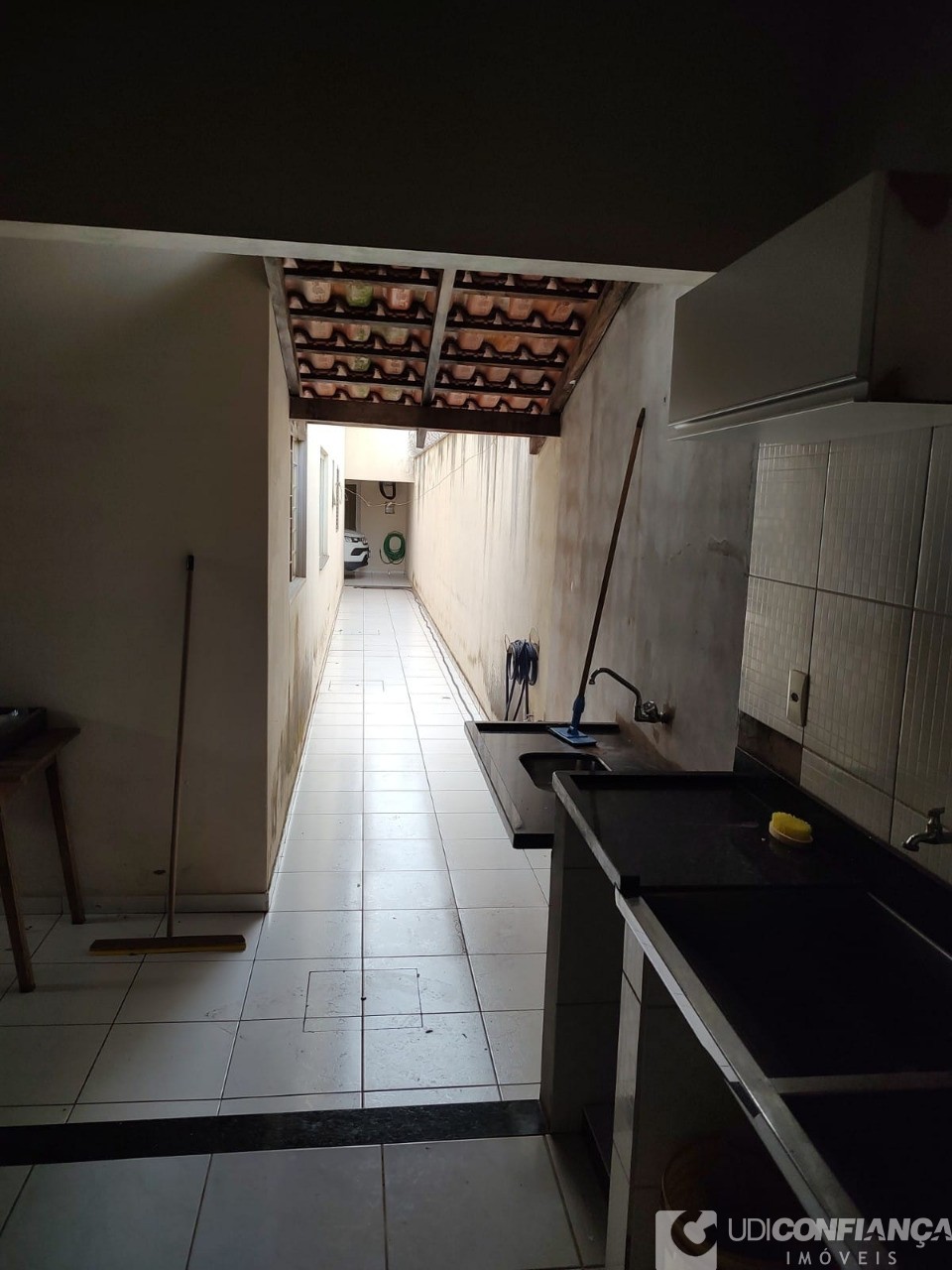 Casa à venda com 3 quartos - Foto 4