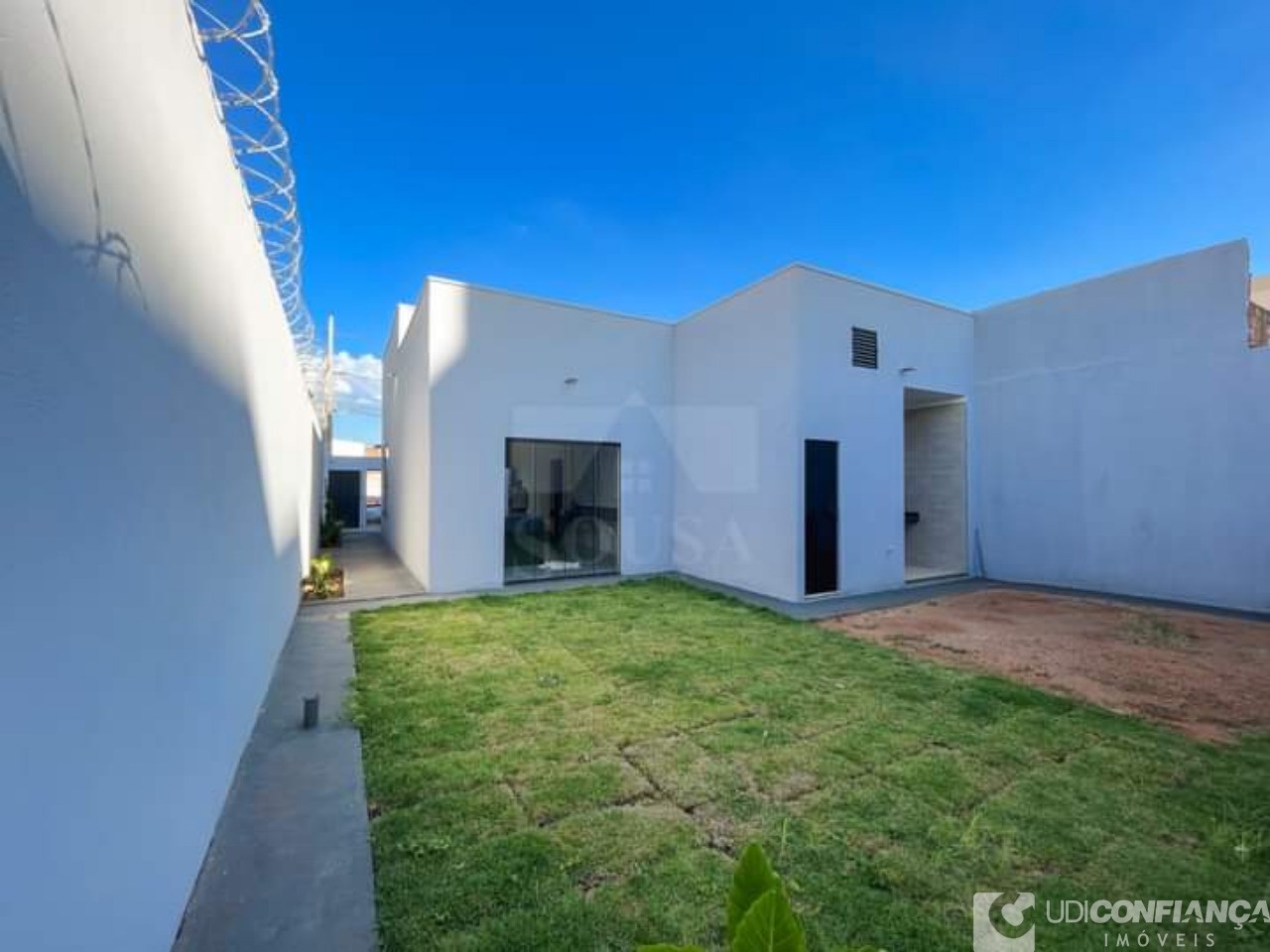 Casa à venda com 3 quartos, 110m² - Foto 12