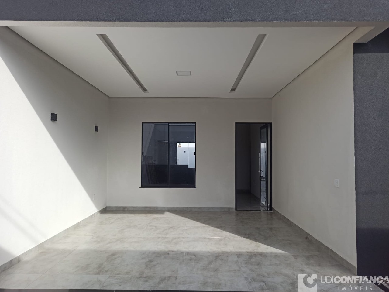 Casa à venda com 3 quartos, 135m² - Foto 2