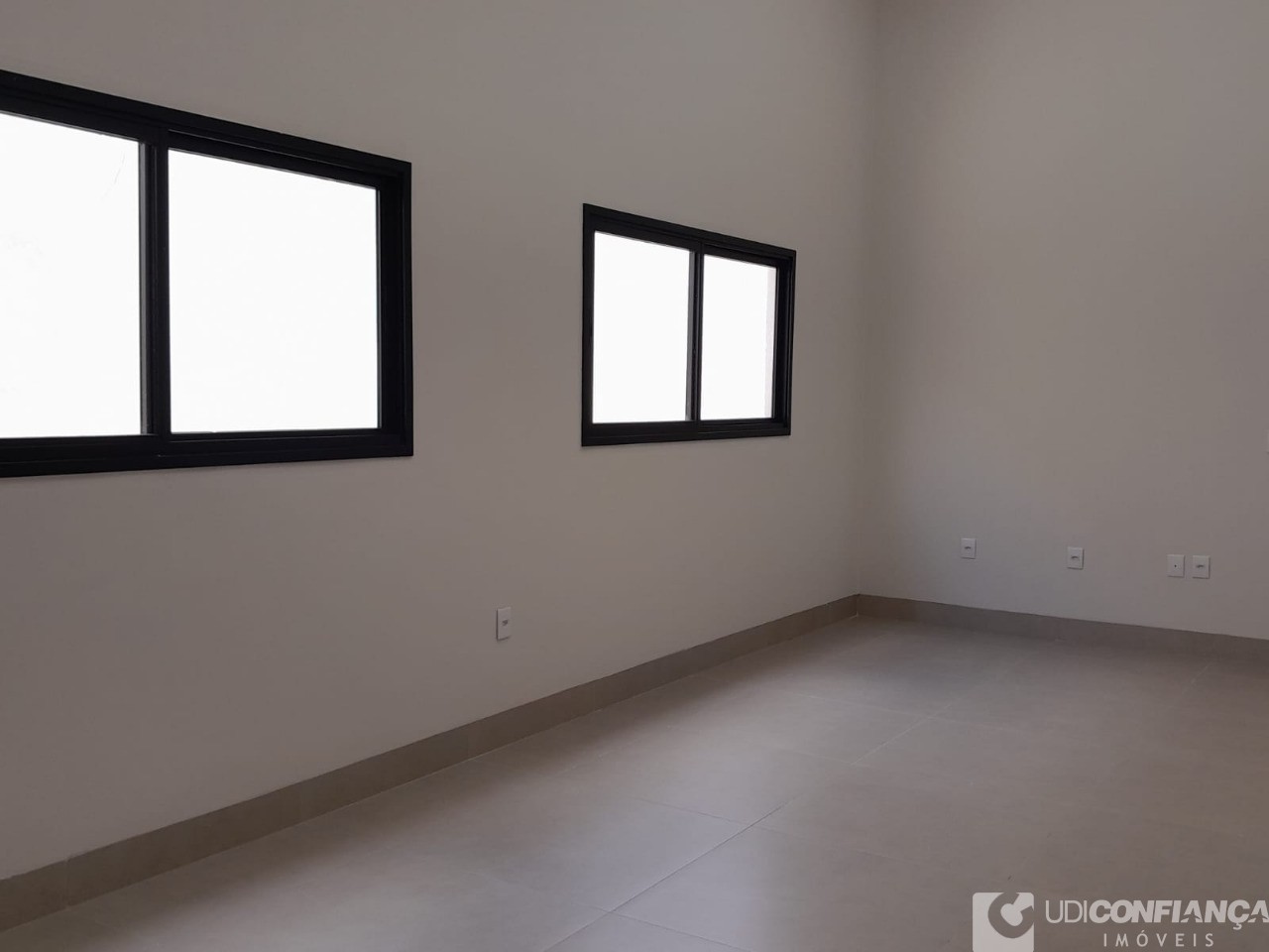 Casa à venda com 3 quartos, 180m² - Foto 11