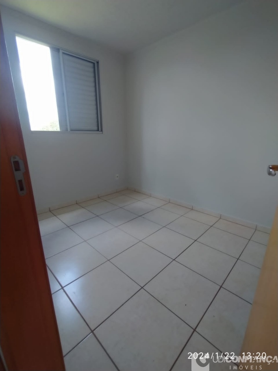 Apartamento à venda com 2 quartos, 44m² - Foto 4