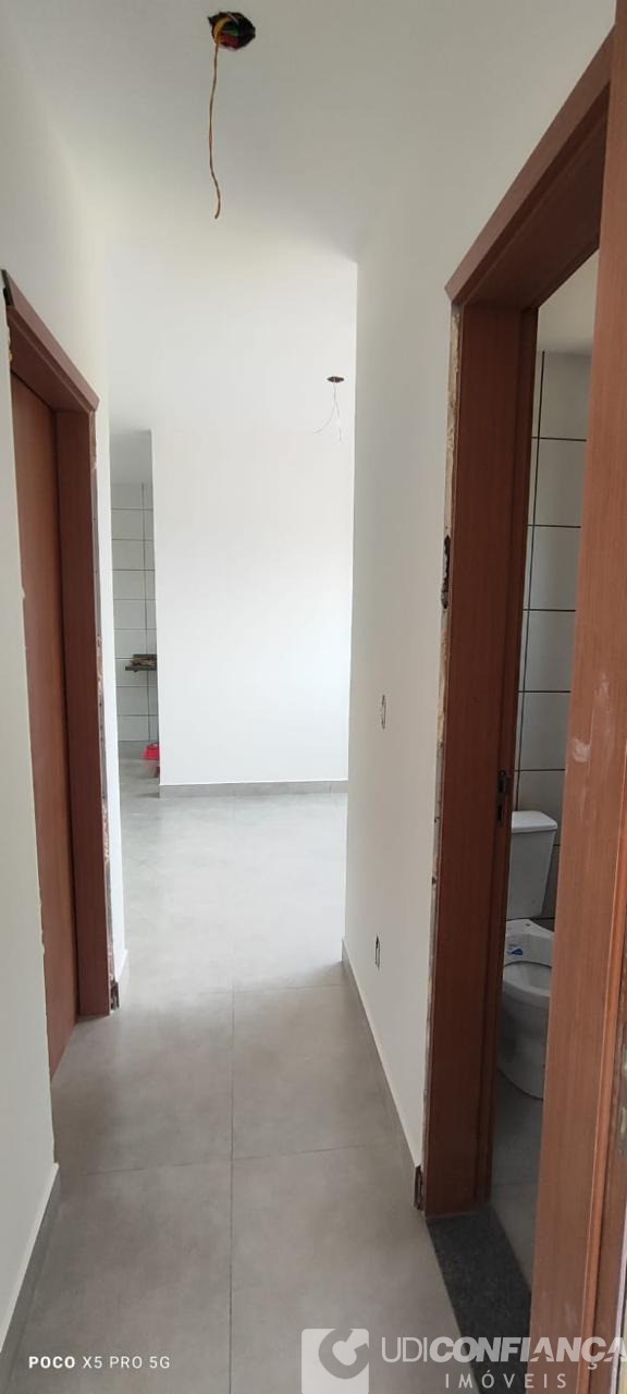 Casa à venda com 4 quartos, 230m² - Foto 4