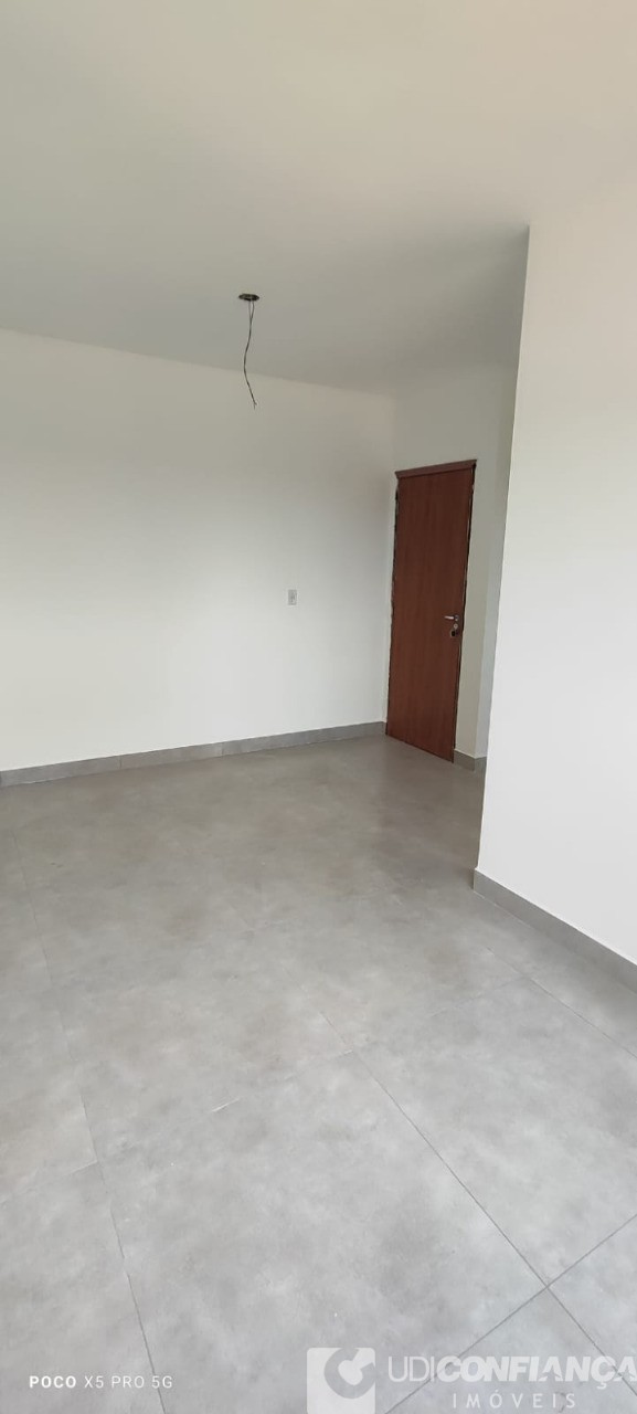 Apartamento à venda com 2 quartos, 44m² - Foto 2