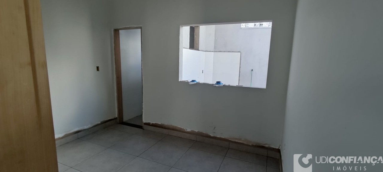 Casa à venda com 2 quartos, 46m² - Foto 6