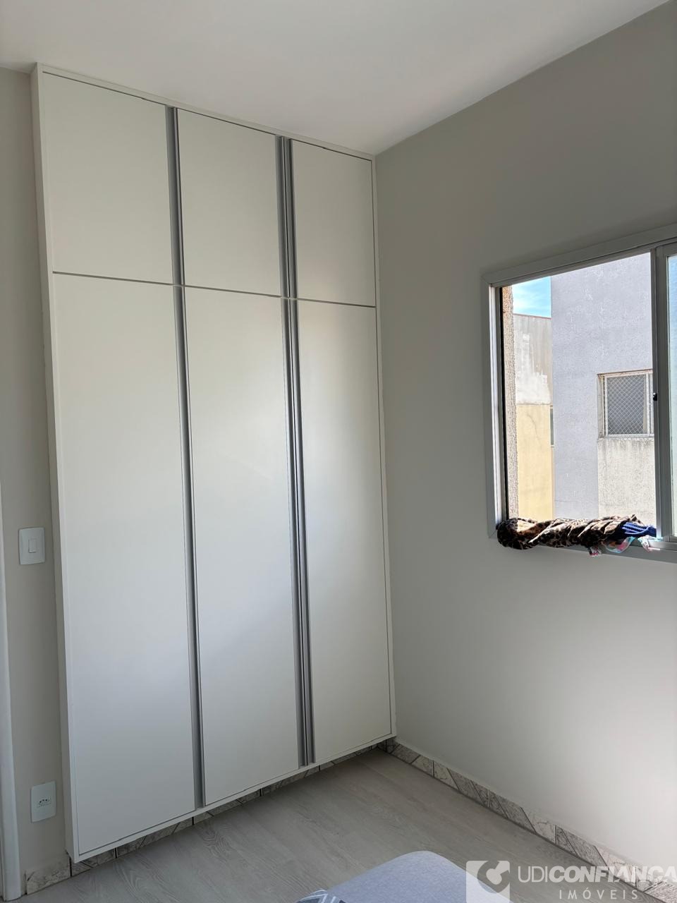 Apartamento à venda com 3 quartos, 69m² - Foto 2