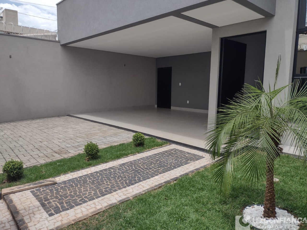 Casa à venda com 3 quartos, 161m² - Foto 7