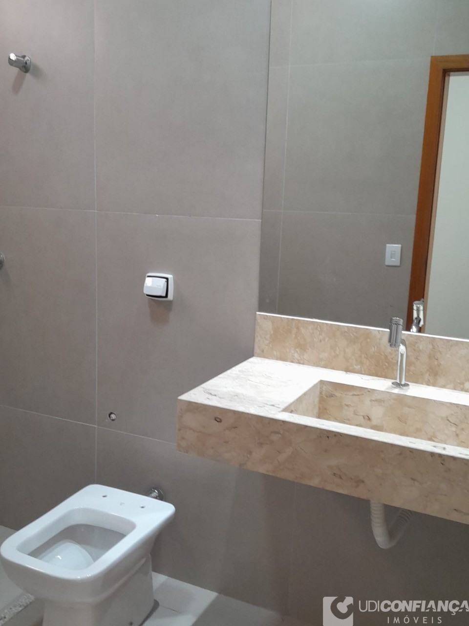 Casa à venda com 3 quartos, 180m² - Foto 15