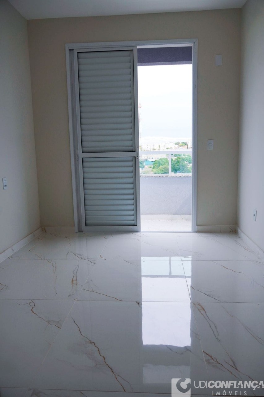 Apartamento à venda com 2 quartos, 57m² - Foto 1