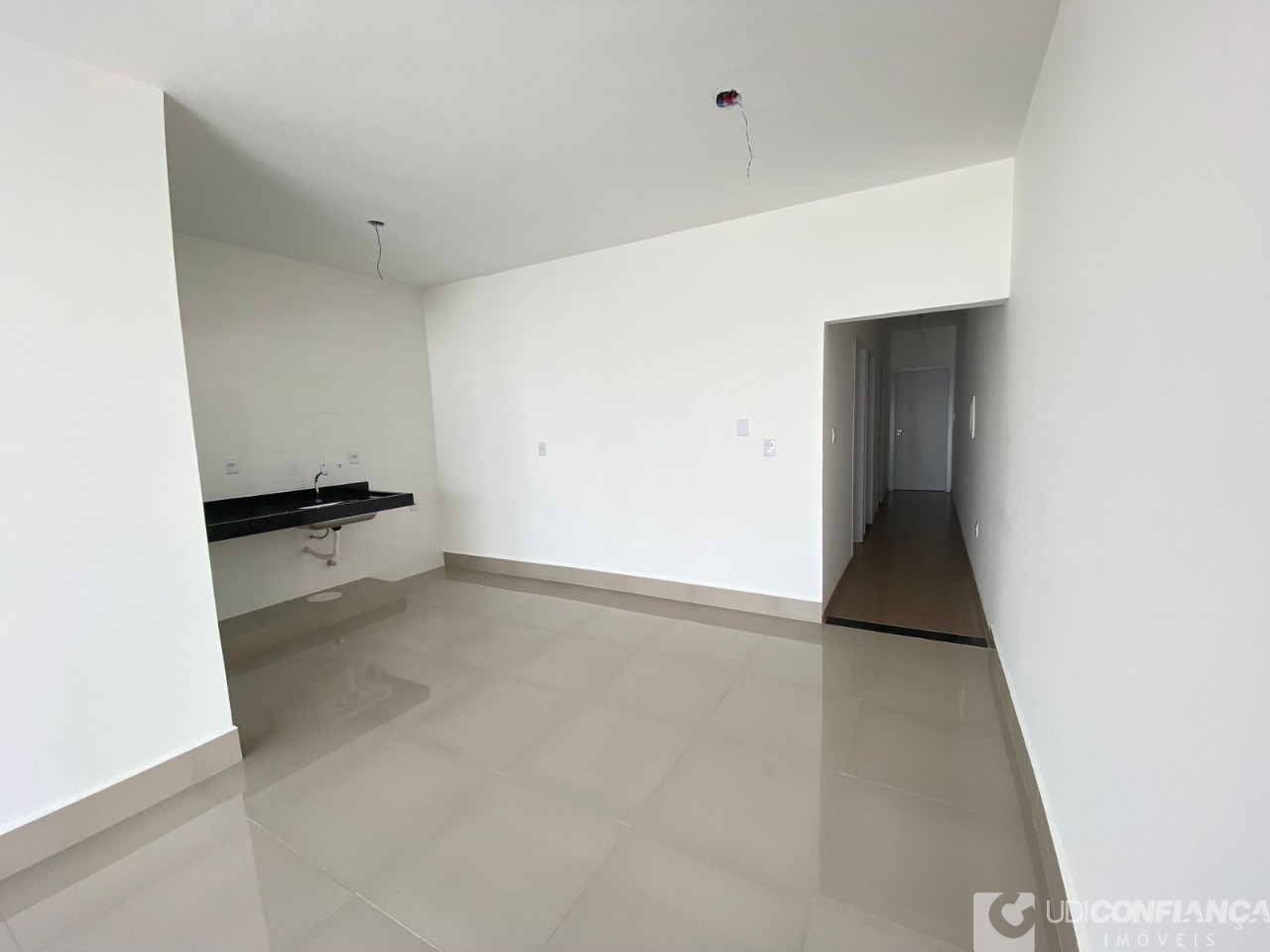 Casa à venda com 3 quartos, 74m² - Foto 6