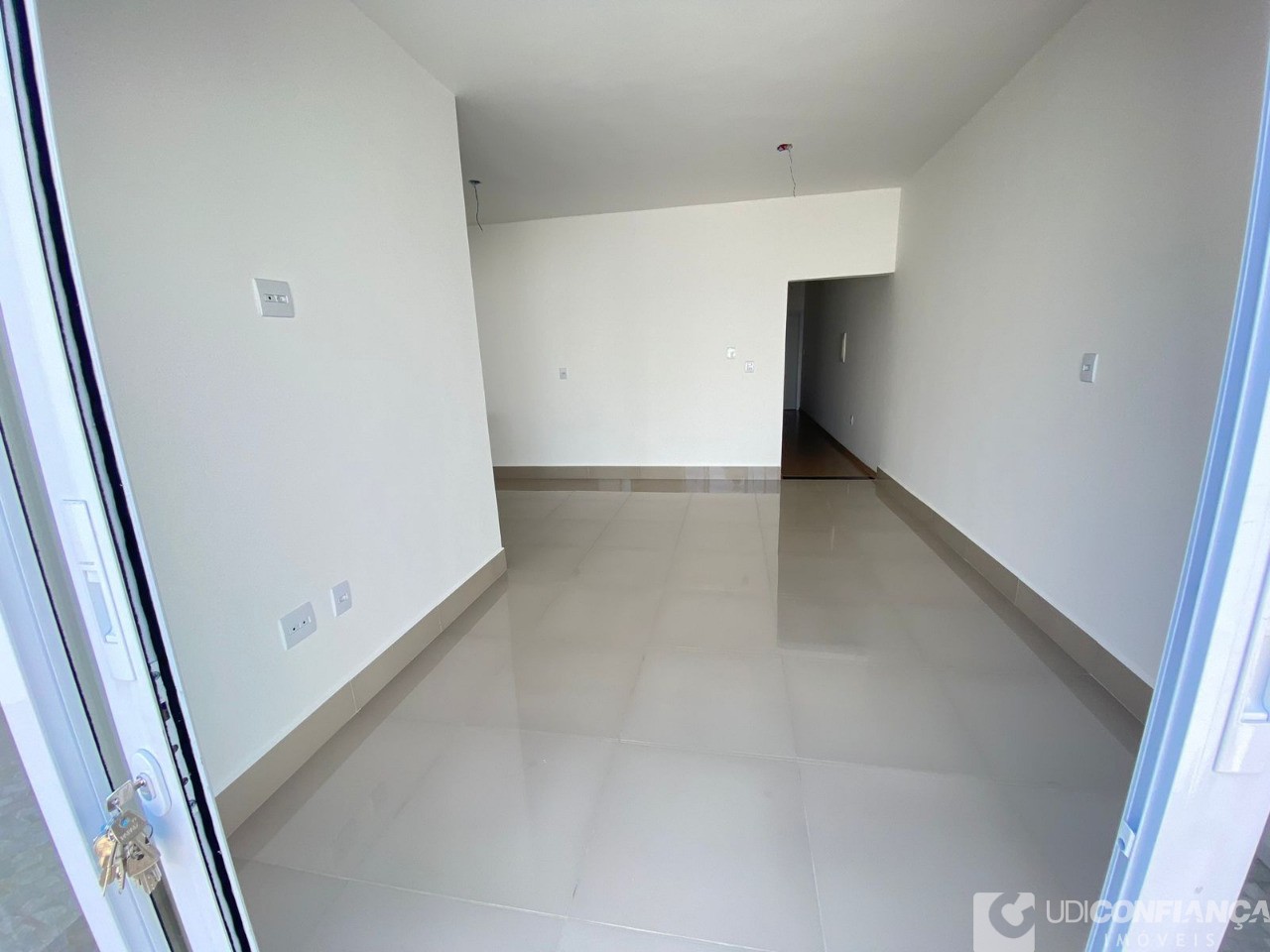 Casa à venda com 3 quartos, 74m² - Foto 7