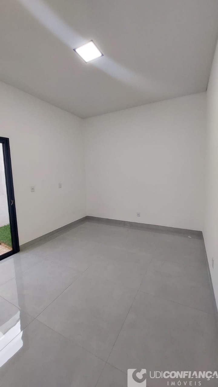 Casa à venda com 3 quartos, 80m² - Foto 13