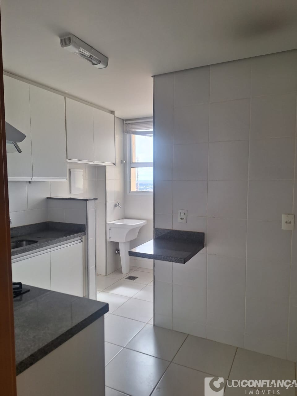 Apartamento à venda com 2 quartos, 70m² - Foto 10