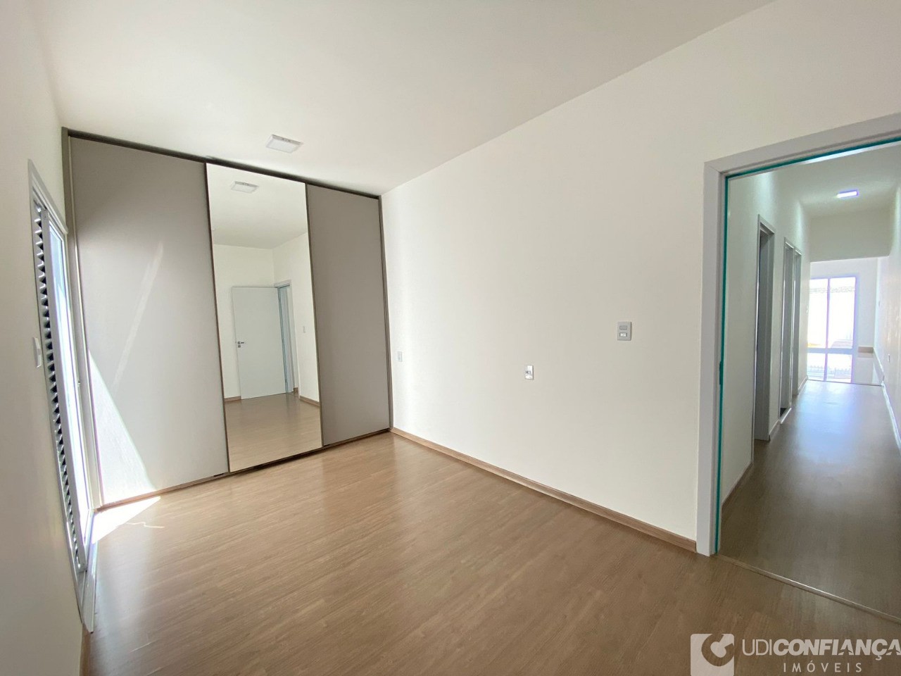 Casa à venda com 3 quartos, 74m² - Foto 9