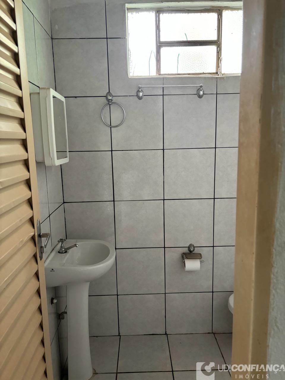 Casa à venda com 4 quartos, 200m² - Foto 16