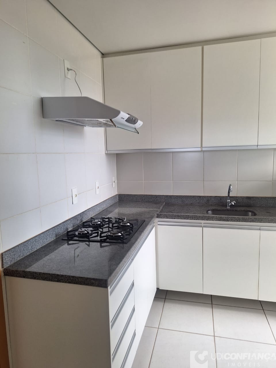 Apartamento à venda com 2 quartos, 70m² - Foto 9