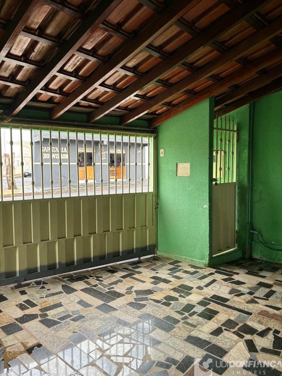 Casa à venda com 4 quartos, 200m² - Foto 23