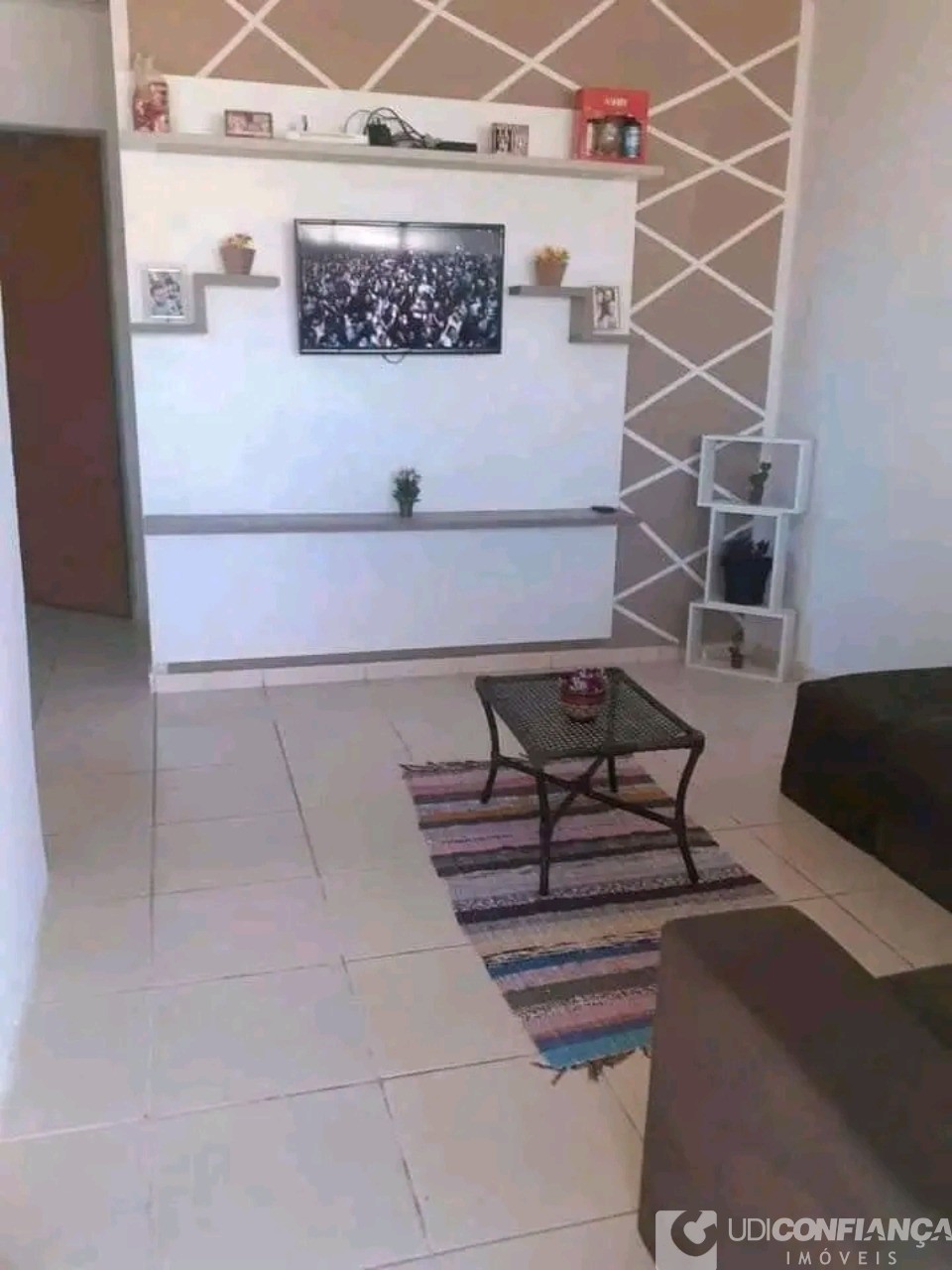 Casa à venda com 2 quartos - Foto 1