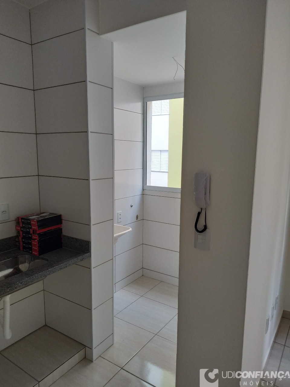 Apartamento à venda com 2 quartos, 51m² - Foto 2