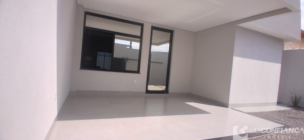 Casa à venda com 3 quartos, 130m² - Foto 9