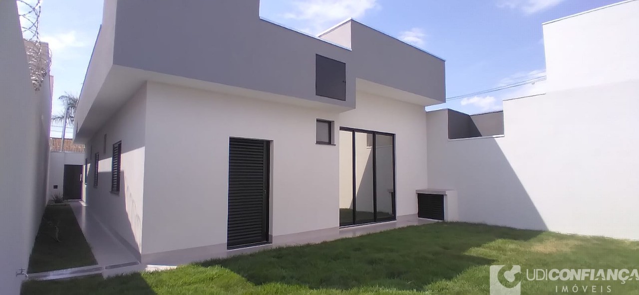 Casa à venda com 3 quartos, 130m² - Foto 4