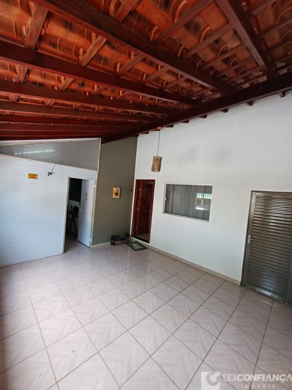 Casa à venda com 2 quartos, 200m² - Foto 11