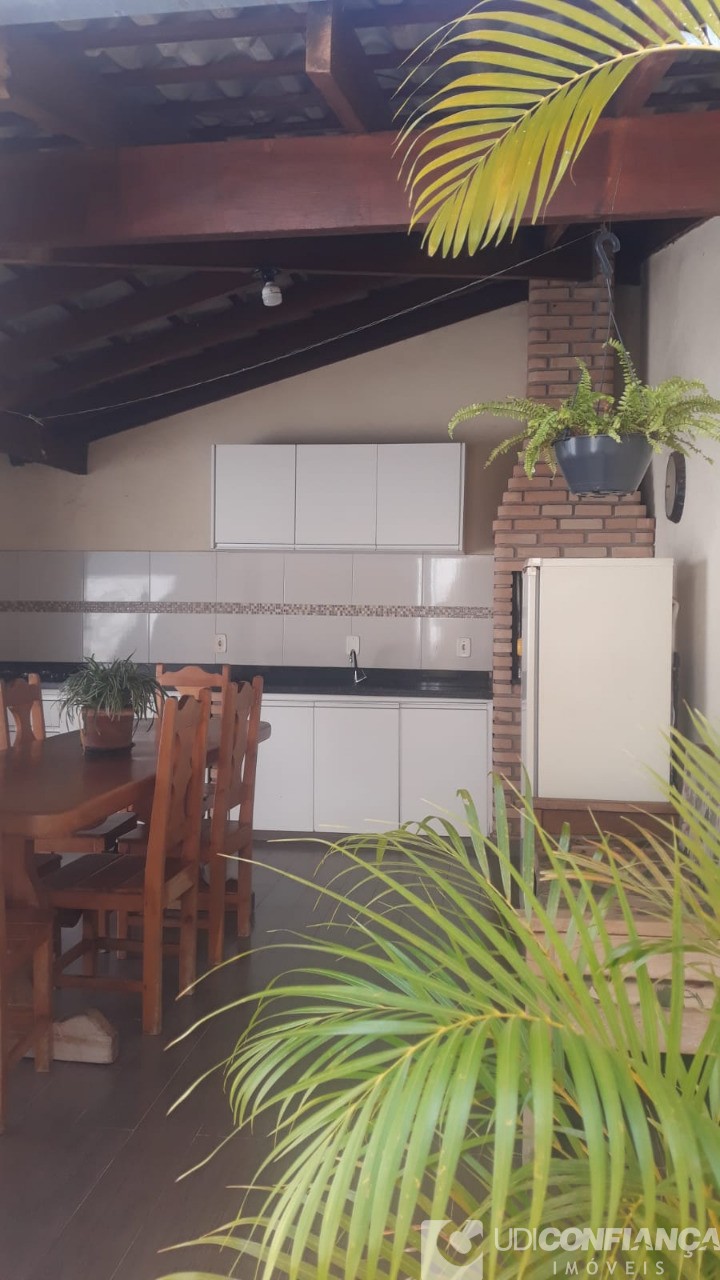 Casa à venda com 3 quartos, 175m² - Foto 9