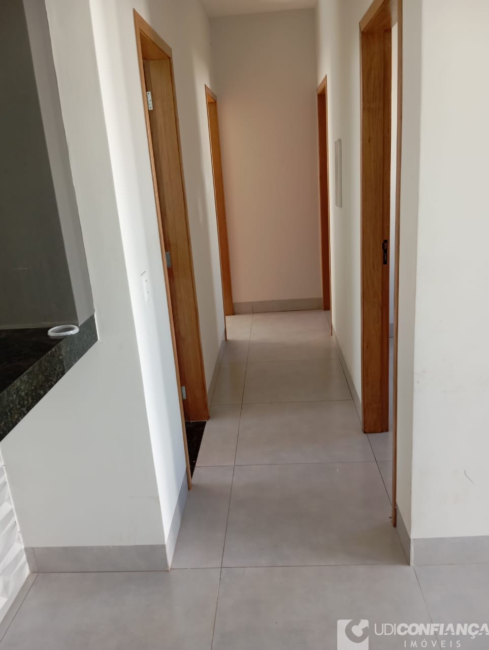 Casa à venda com 3 quartos, 75m² - Foto 6