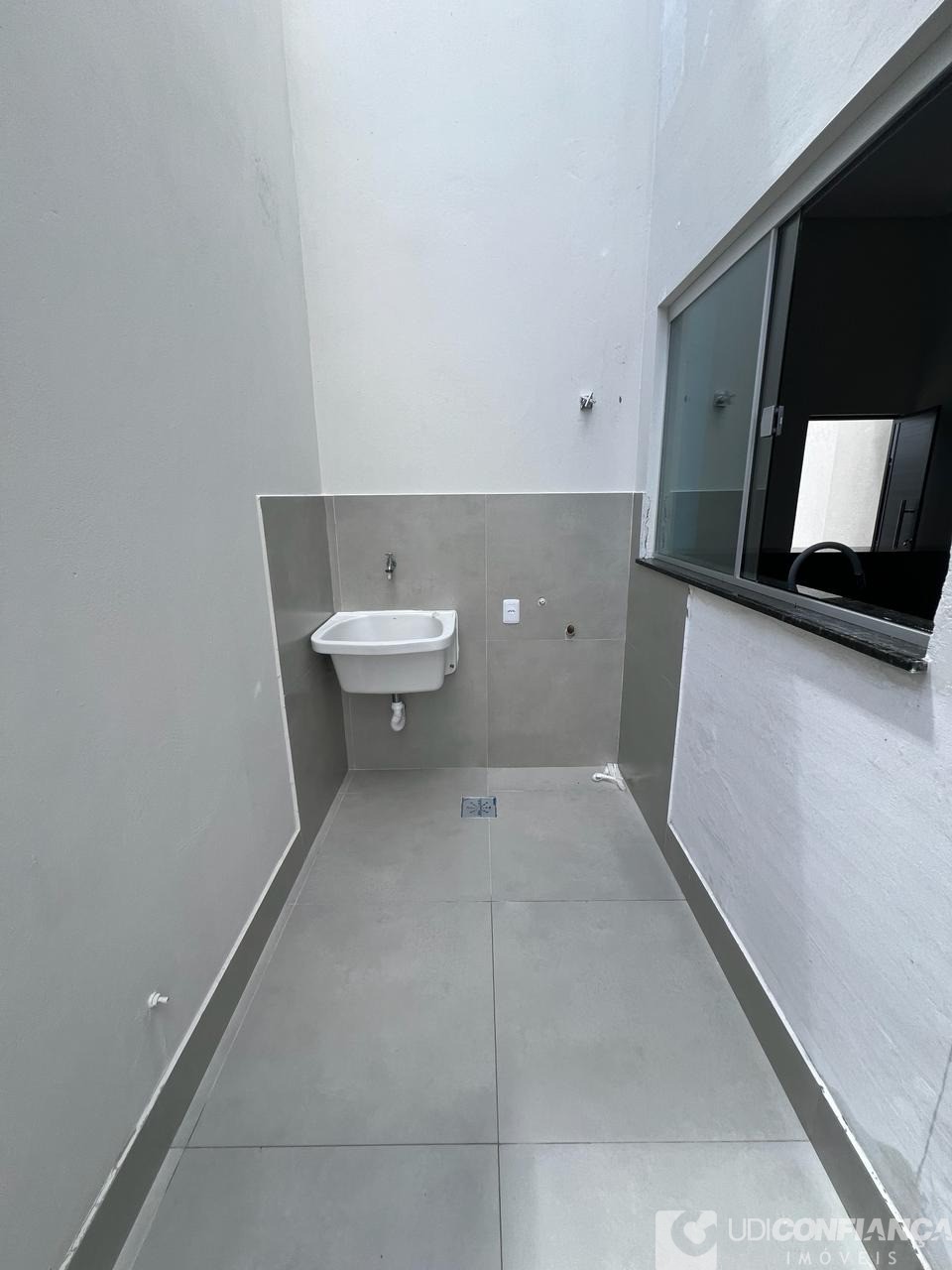 Casa à venda com 3 quartos, 72m² - Foto 14