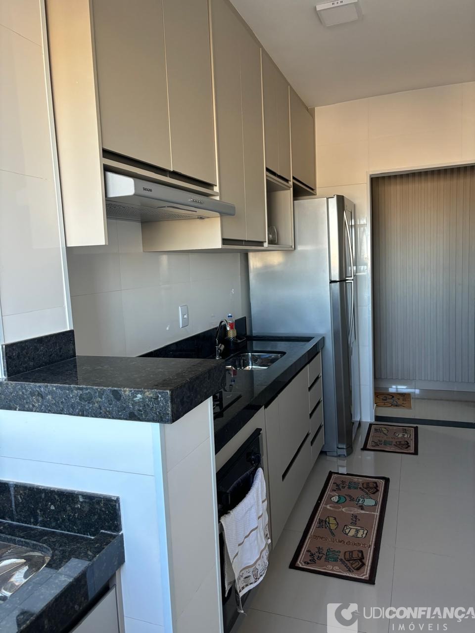 Apartamento à venda com 2 quartos, 56m² - Foto 4