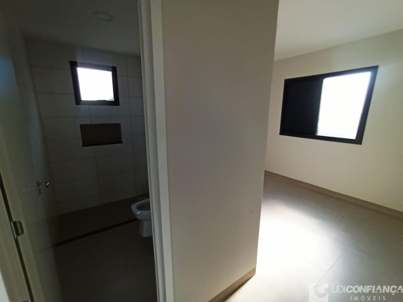 Apartamento à venda com 2 quartos, 55m² - Foto 4