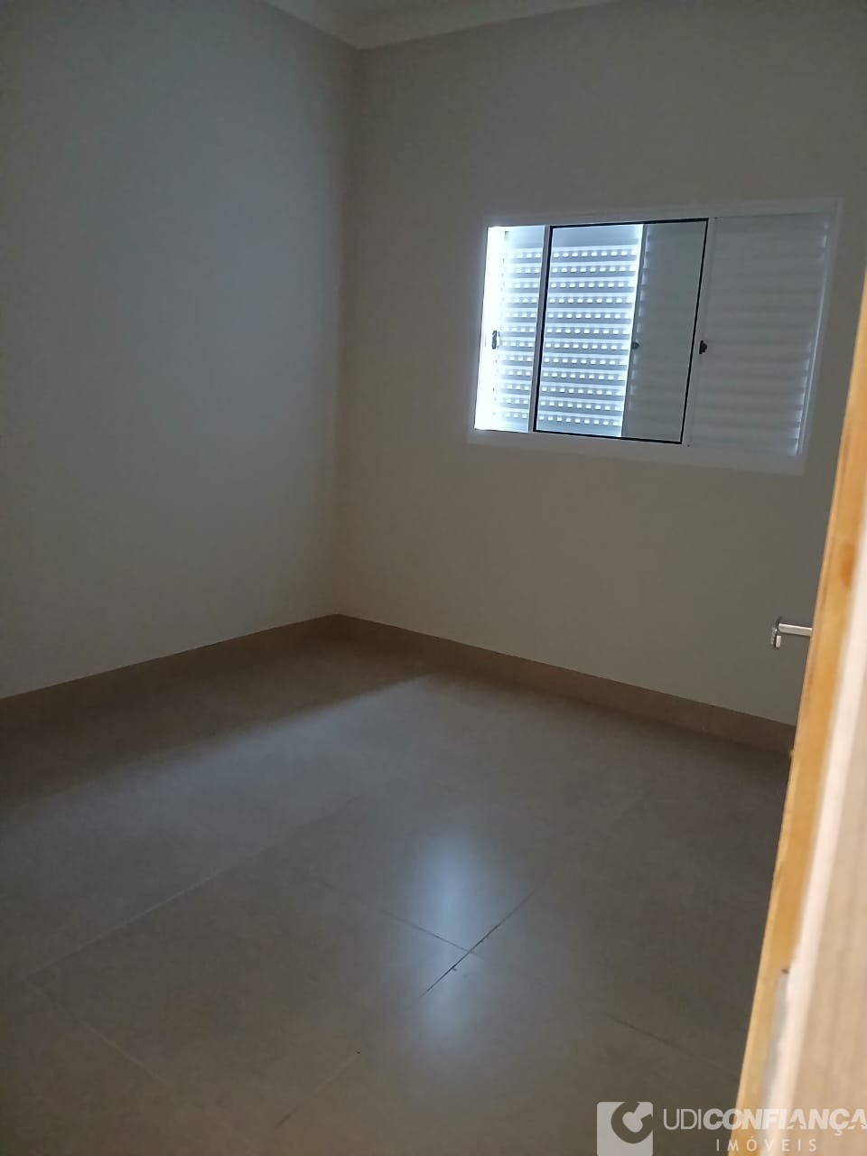 Casa à venda com 3 quartos, 125m² - Foto 11