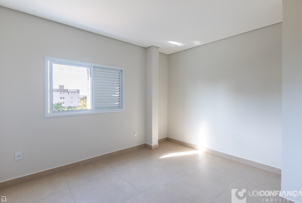 Apartamento à venda com 3 quartos, 160m² - Foto 11