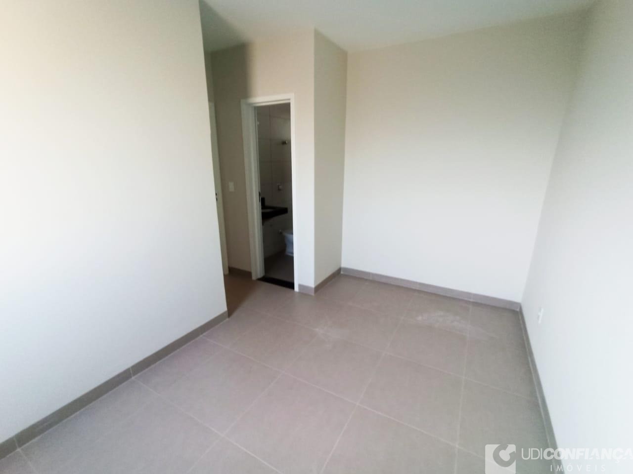 Apartamento à venda com 2 quartos, 55m² - Foto 11