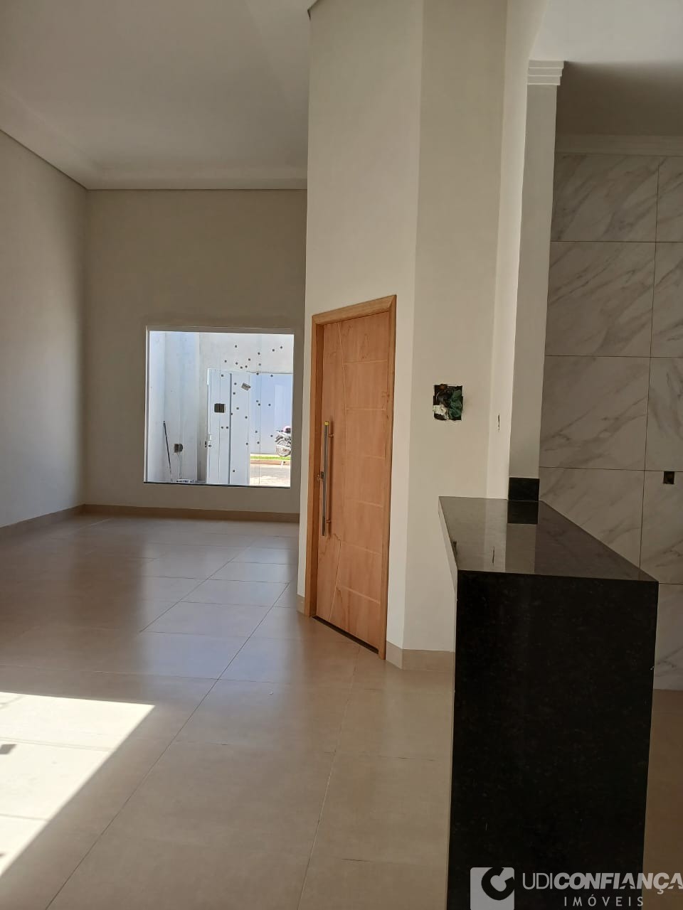 Casa à venda com 3 quartos, 125m² - Foto 2