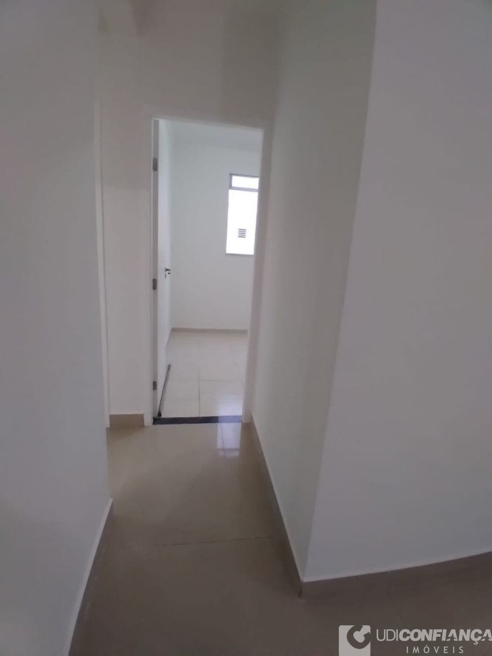 Apartamento à venda com 3 quartos, 60m² - Foto 4