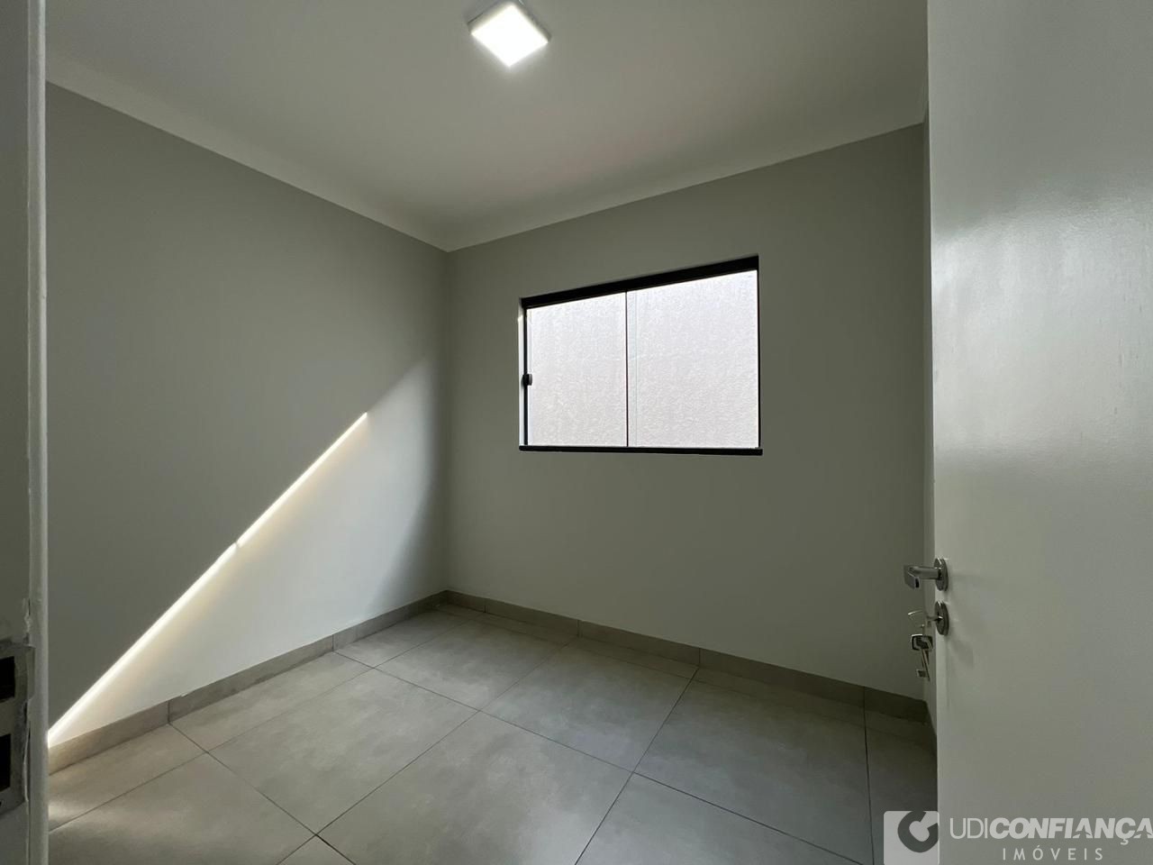 Casa à venda com 3 quartos, 200m² - Foto 12