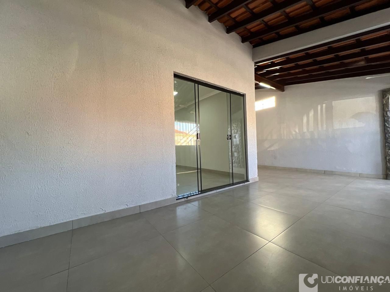 Casa à venda com 3 quartos, 200m² - Foto 15