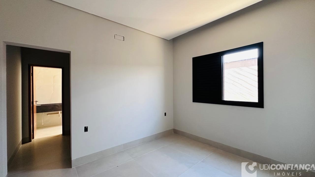 Casa à venda com 3 quartos, 170m² - Foto 11