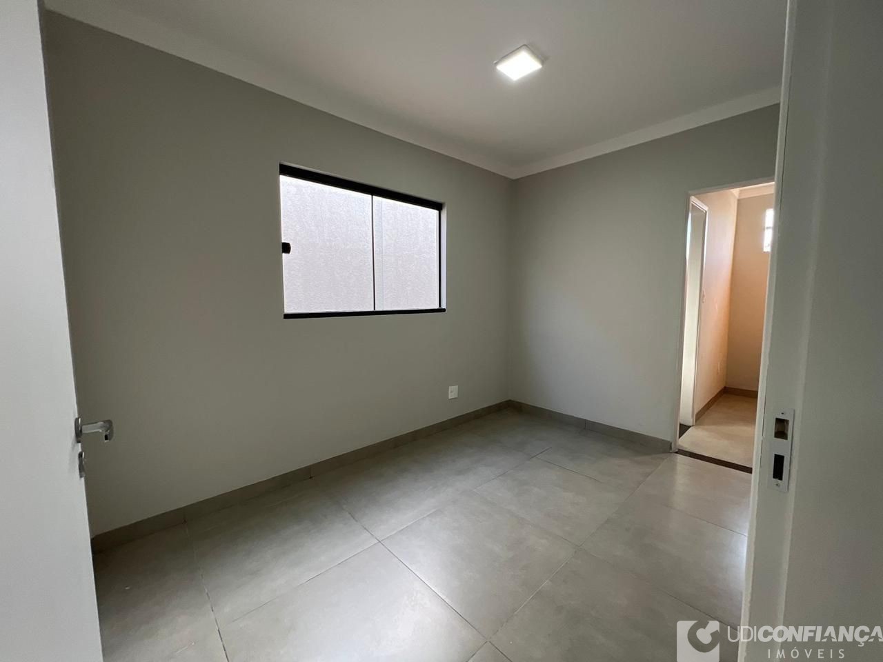 Casa à venda com 3 quartos, 200m² - Foto 8