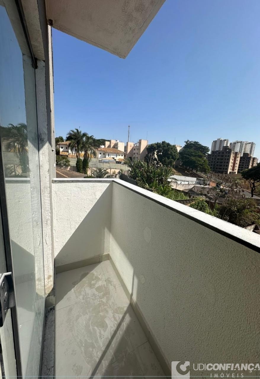 Apartamento à venda com 2 quartos, 66m² - Foto 7