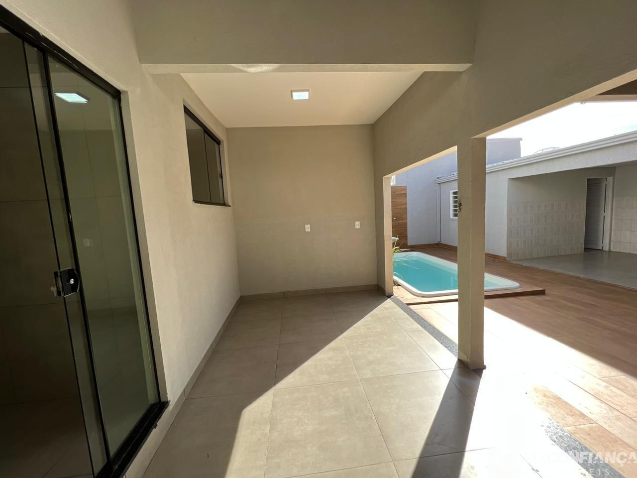 Casa à venda com 3 quartos, 200m² - Foto 6