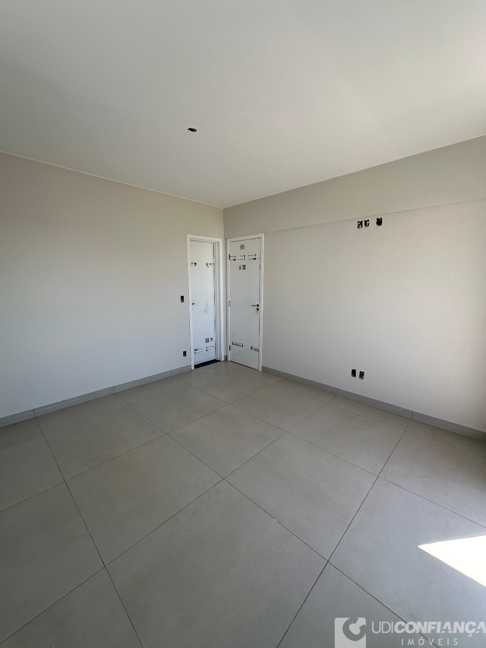 Apartamento à venda com 3 quartos, 99m² - Foto 15